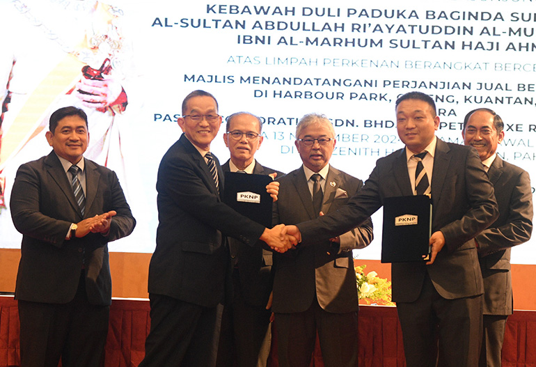 Petroluxe Refinery signing ceremony with Pasdec Holding Berhad